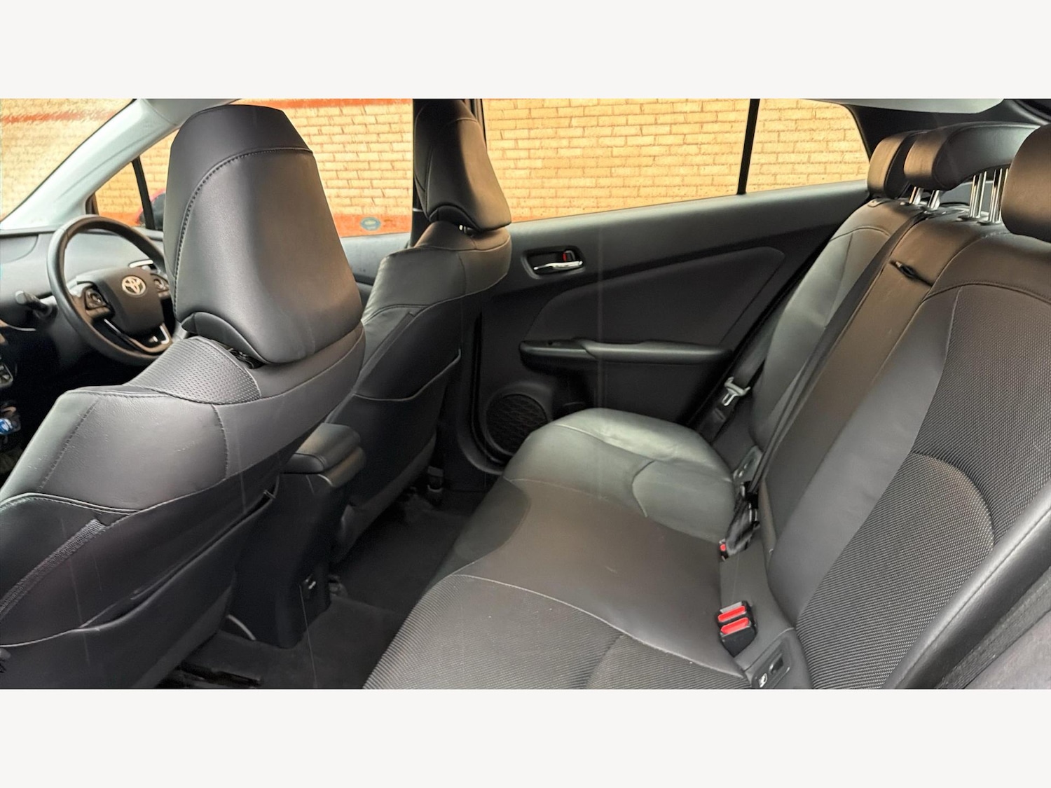 Used Toyota Prius 2019 for sale - 77230356: Photo 15