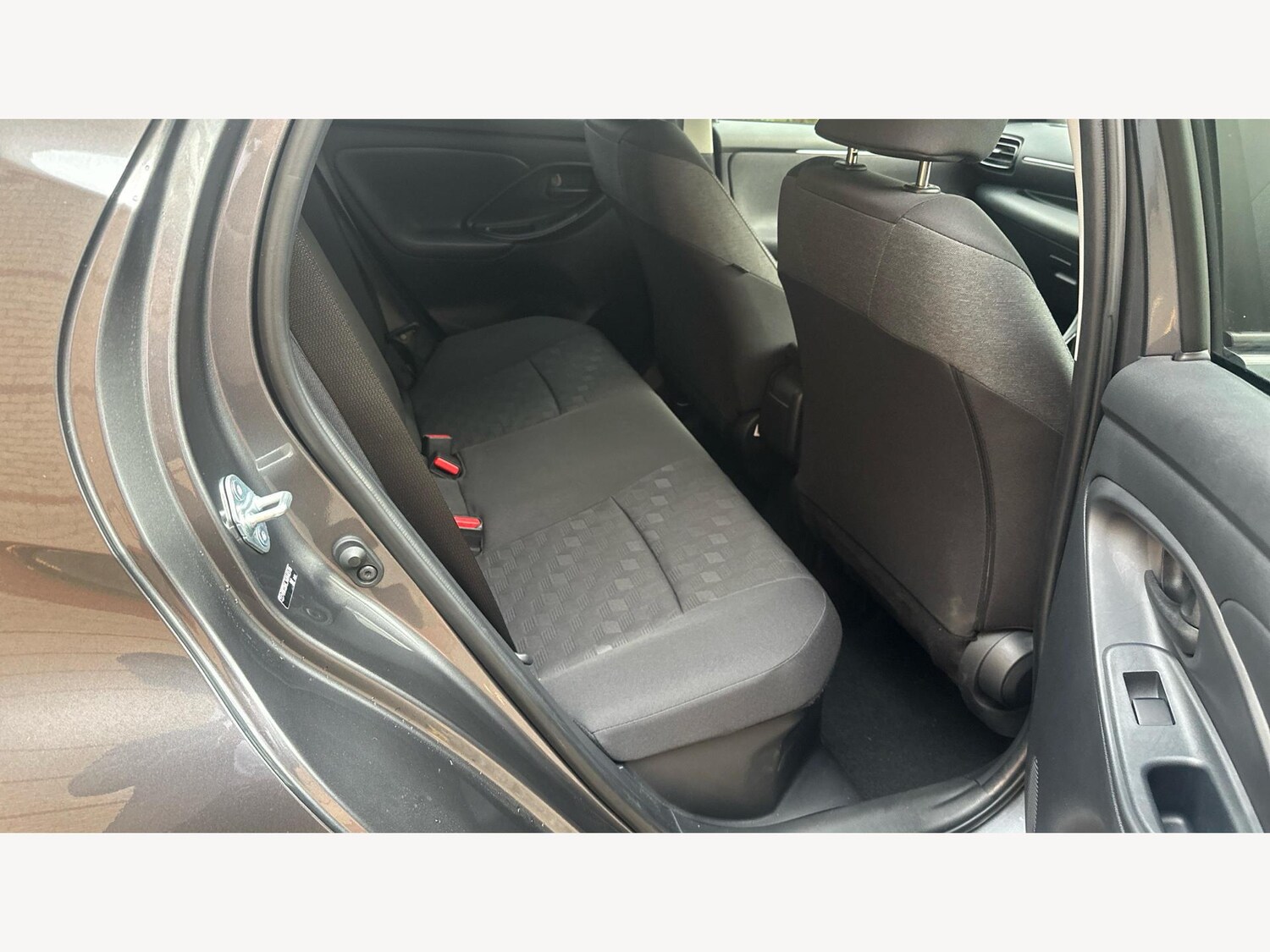 Used Toyota Yaris 2025 for sale - 76538429: Photo 14