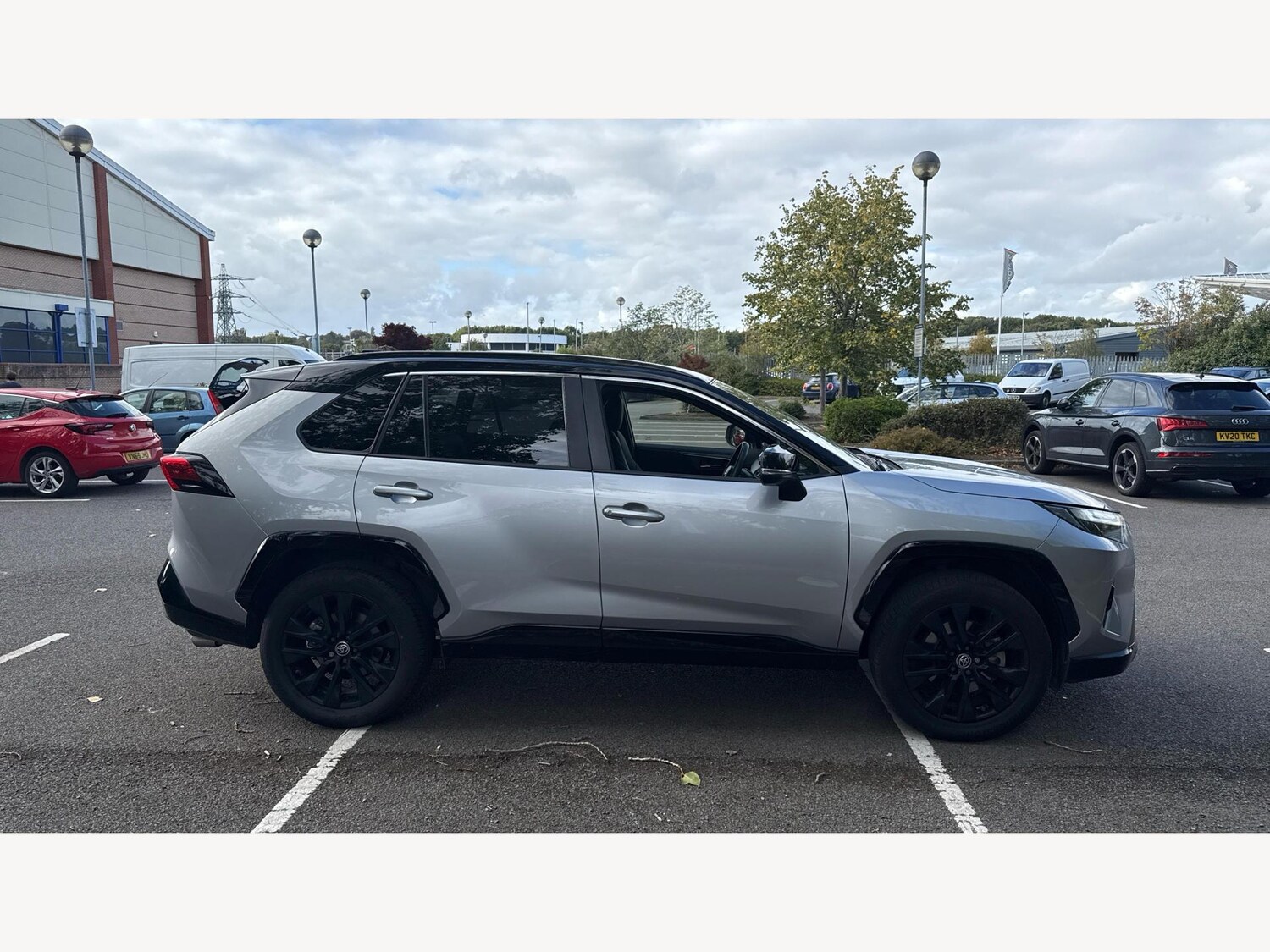 Used Toyota RAV4 2022 for sale - 76283476: Photo 18
