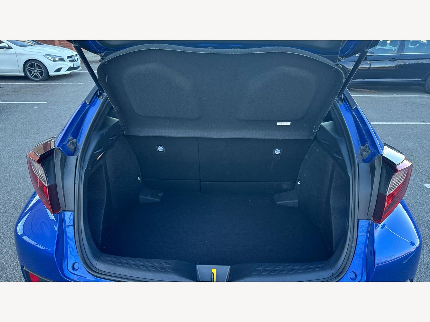 Used Toyota C-HR for sale - 77982302: Photo 16