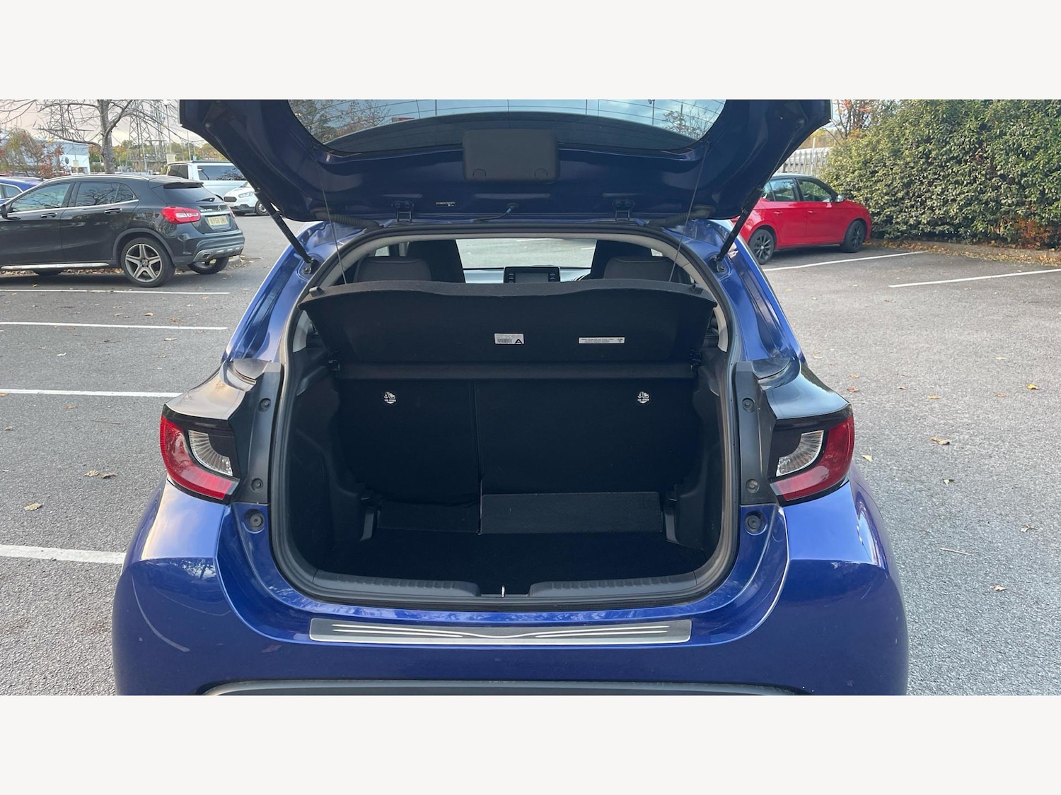 Used Toyota Yaris for sale - 76398997: Photo 16