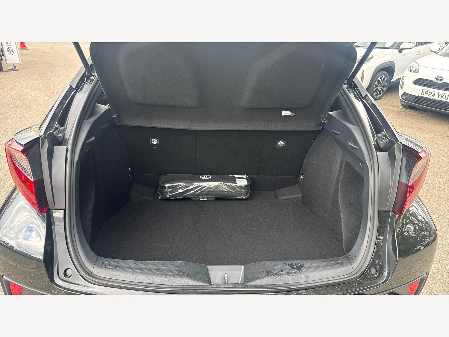 Used Toyota C-HR 2022 for sale - 76032714: Photo 16