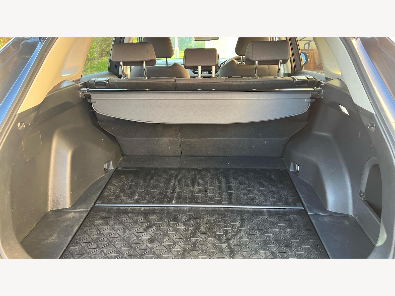 Used Toyota RAV4 2023 for sale - 76612949: Photo 16