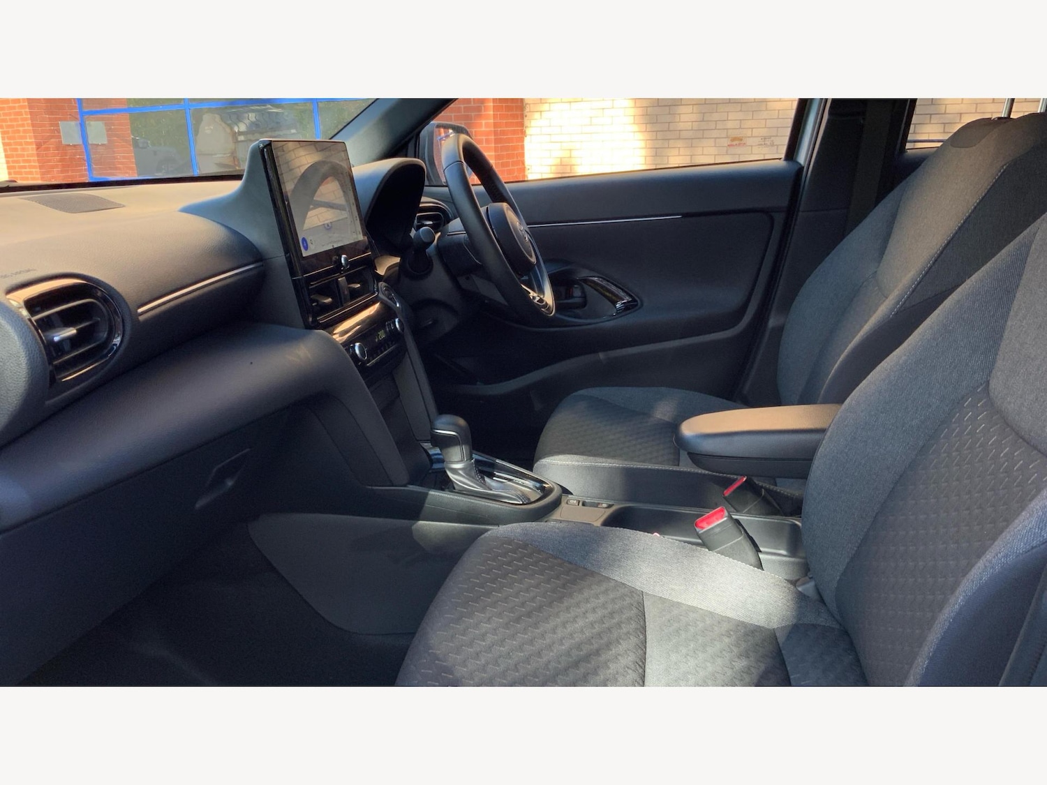Used Toyota Yaris Cross 2025 for sale - 76151151: Photo 12