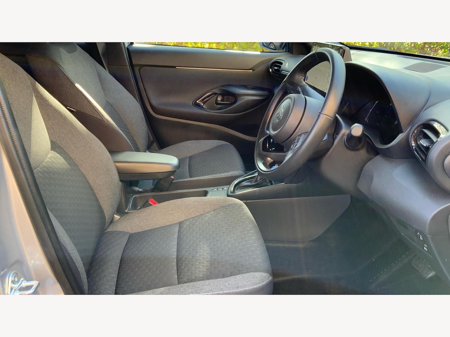 Used Toyota Yaris Cross 2025 for sale - 76151151: Photo 13