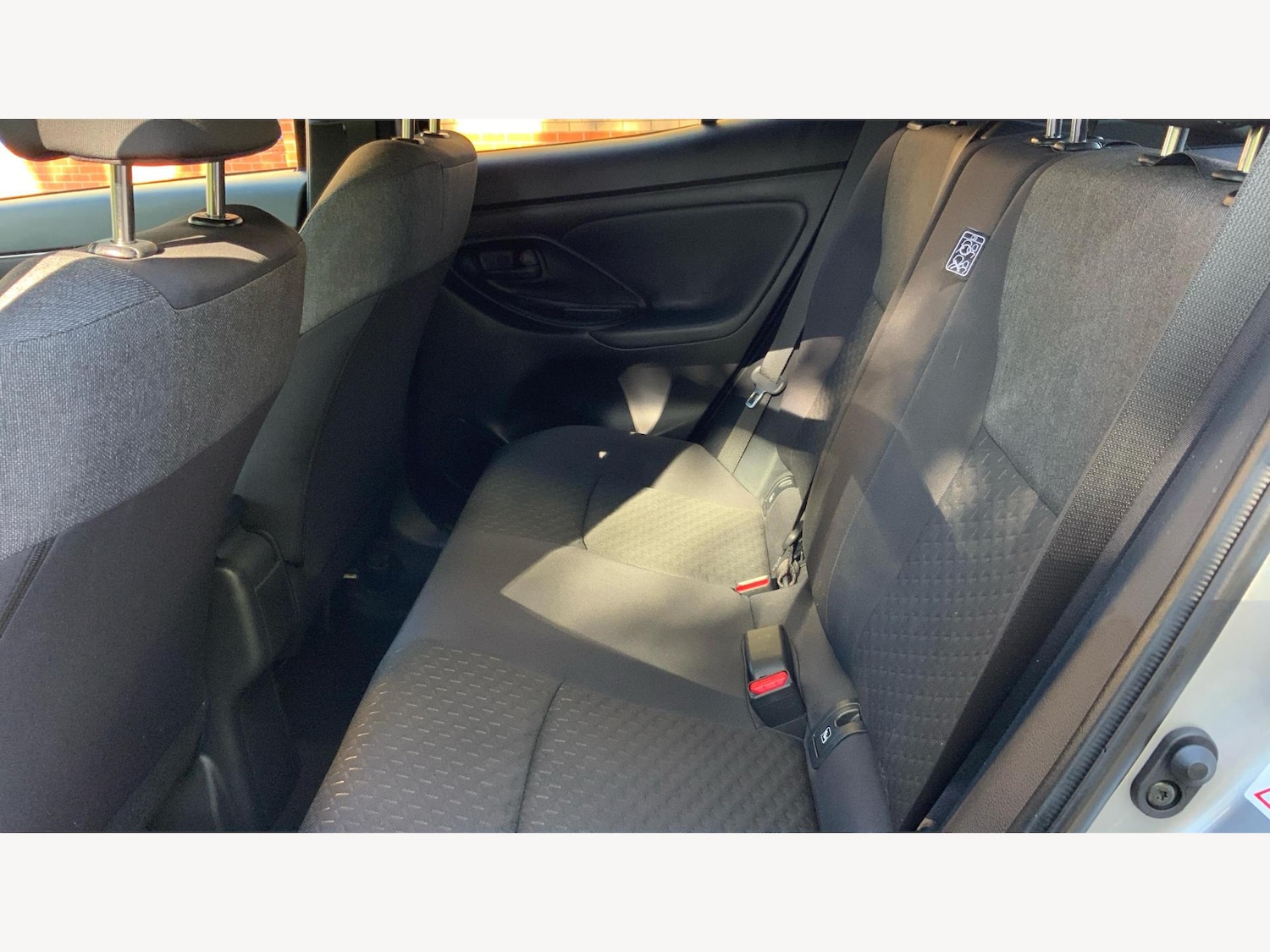 Used Toyota Yaris Cross 2025 for sale - 76151151: Photo 15