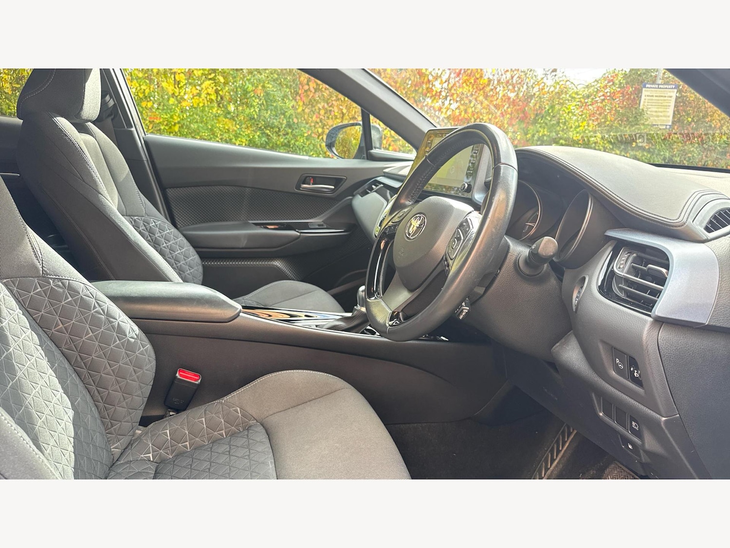 Used Toyota C-HR 2021 for sale - 76361224: Photo 13