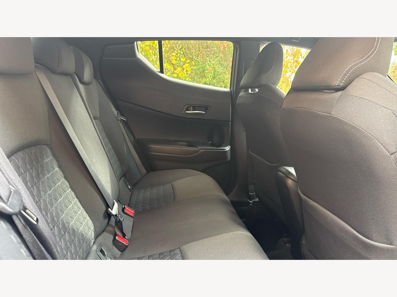 Used Toyota C-HR 2021 for sale - 76361224: Photo 14
