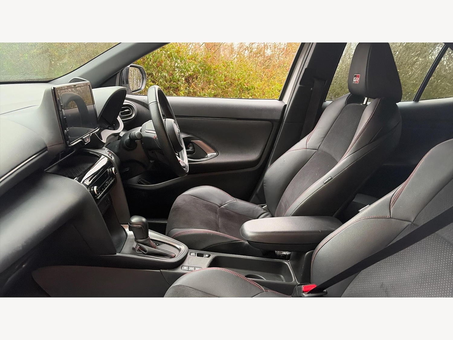 Used Toyota Yaris Cross 2023 for sale - 77376896: Photo 12