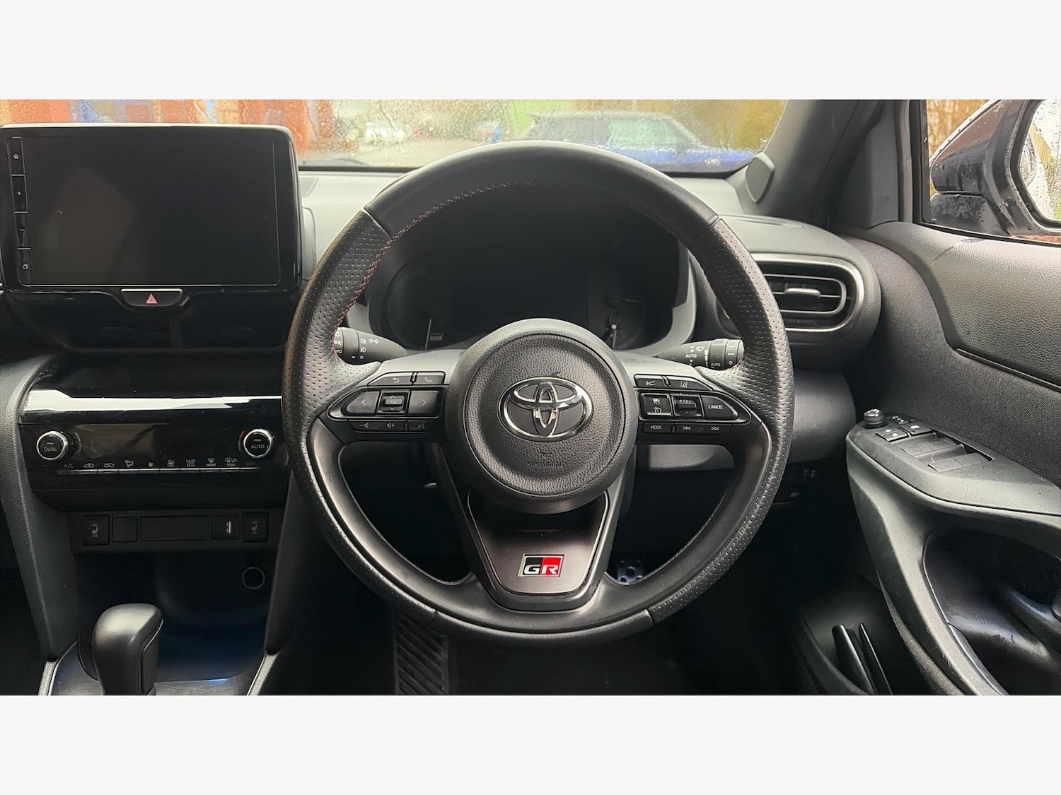 Used Toyota Yaris Cross 2023 for sale - 77376896: Photo 8