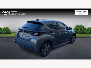 Used Toyota Yaris 2024 for sale - 78504450: Photo