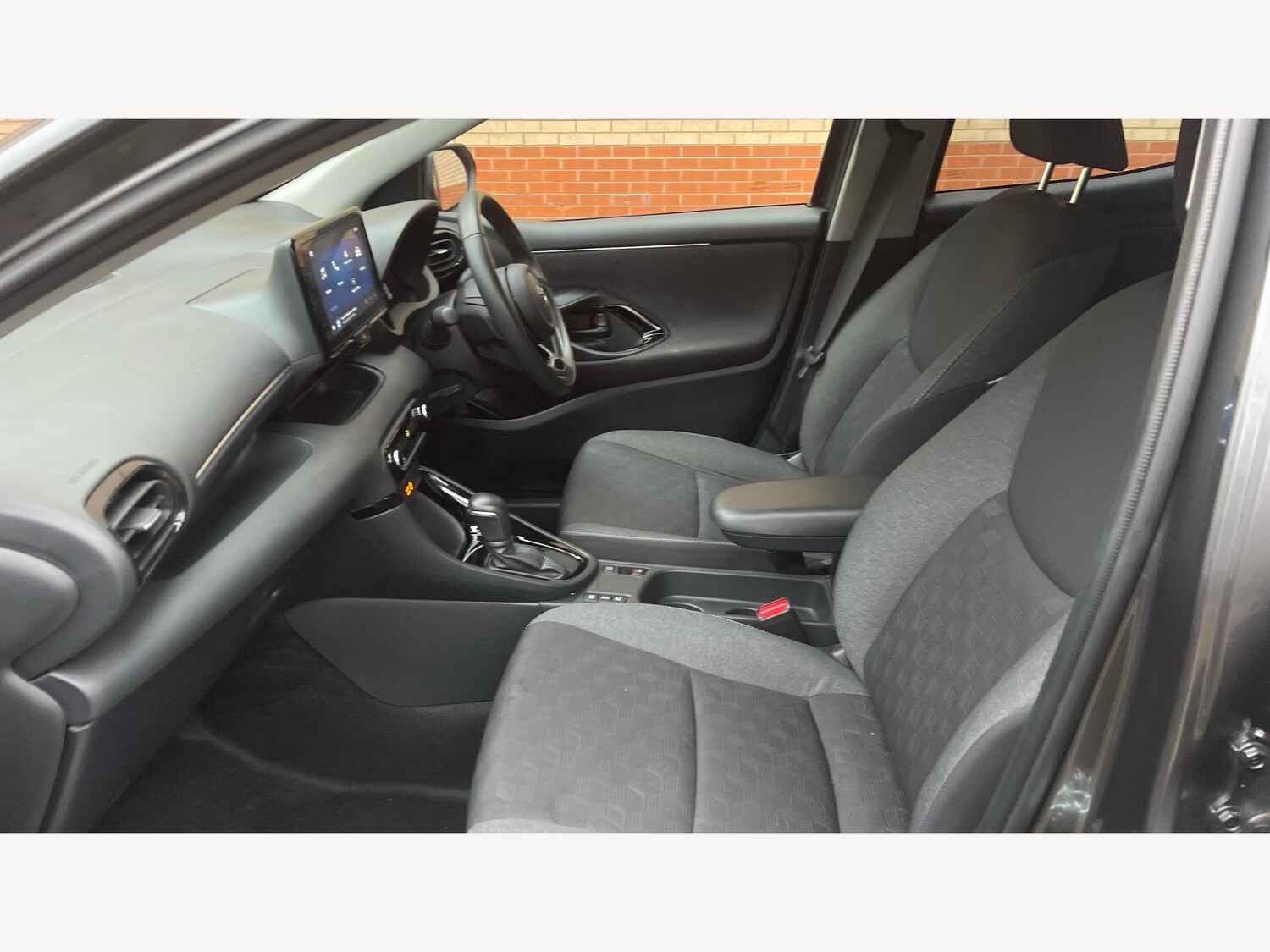 Used Toyota Yaris for sale - 77424811: Photo 12