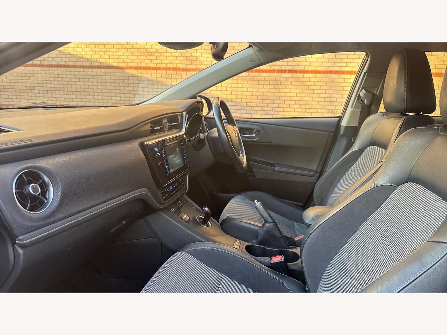 Used Toyota Auris 2017 for sale - 77254586: Photo 12