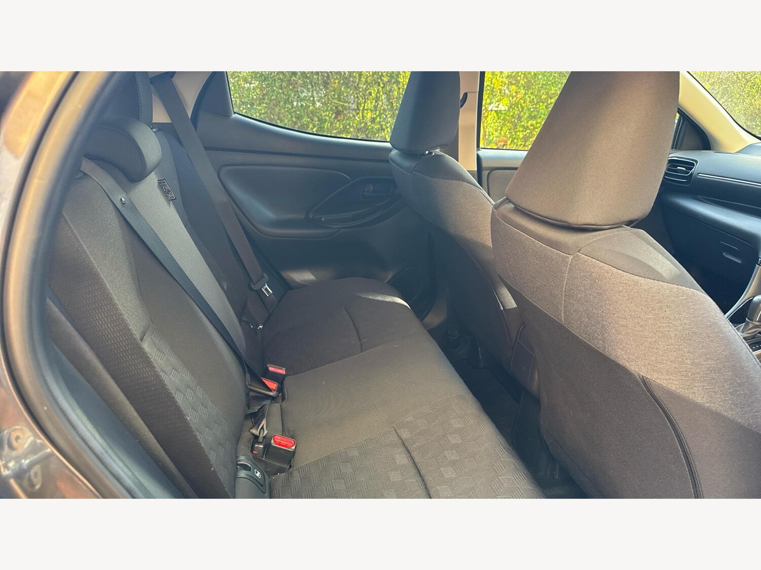 Used Toyota Yaris 2025 for sale - 76561545: Photo 14