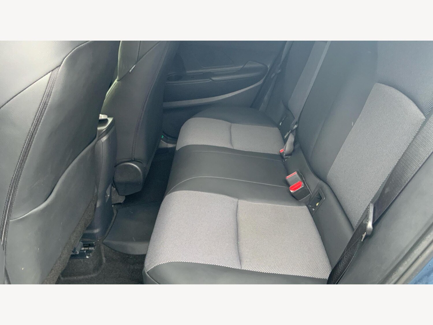 Used Toyota C-HR 2025 for sale - 77081541: Photo 15