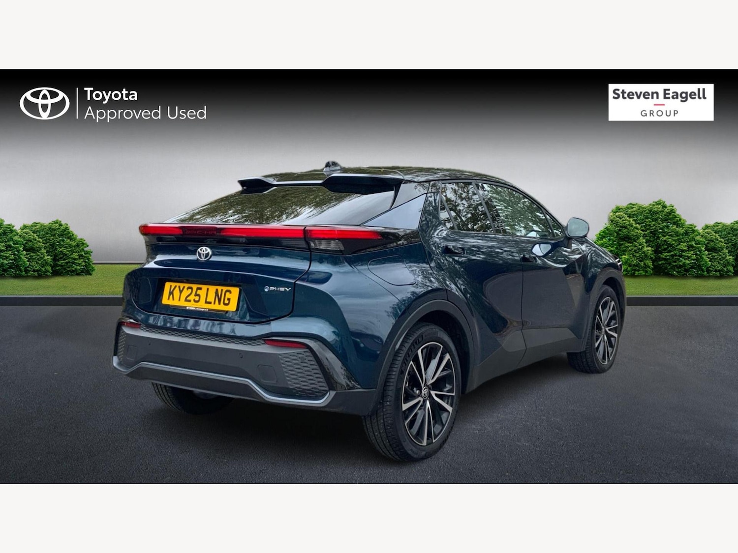 Used Toyota C-HR 2025 for sale - 77081541: Photo 2