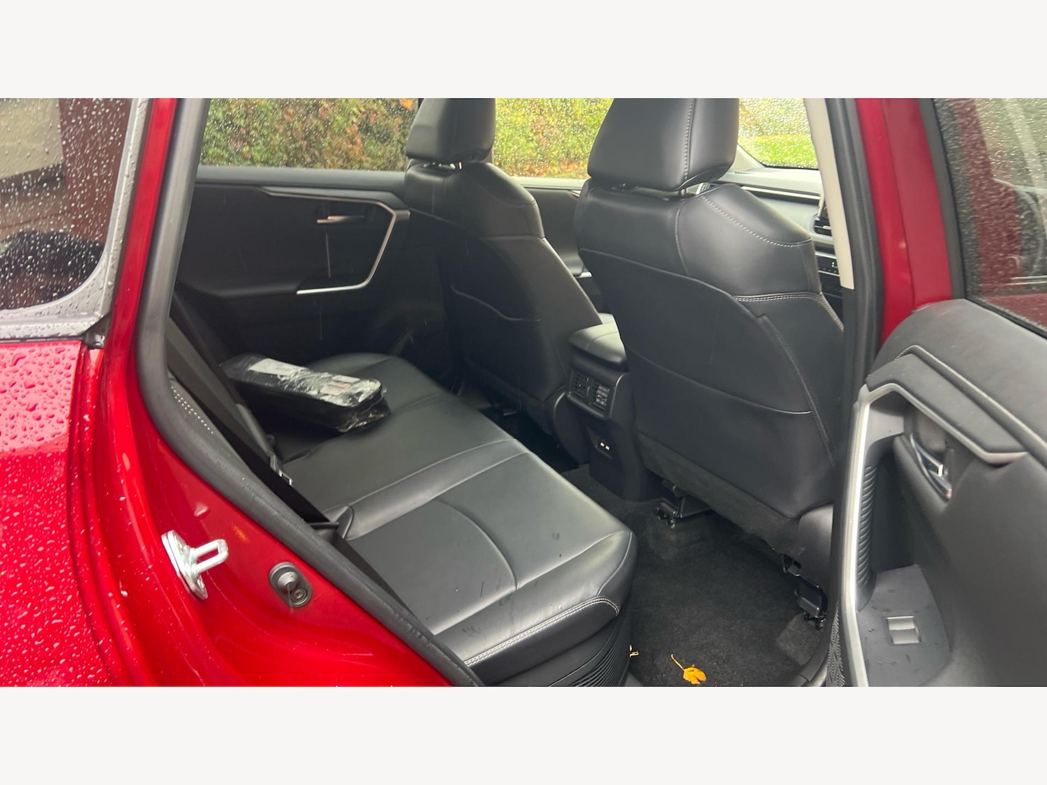 Used Toyota RAV4 2021 for sale - 76389410: Photo 14