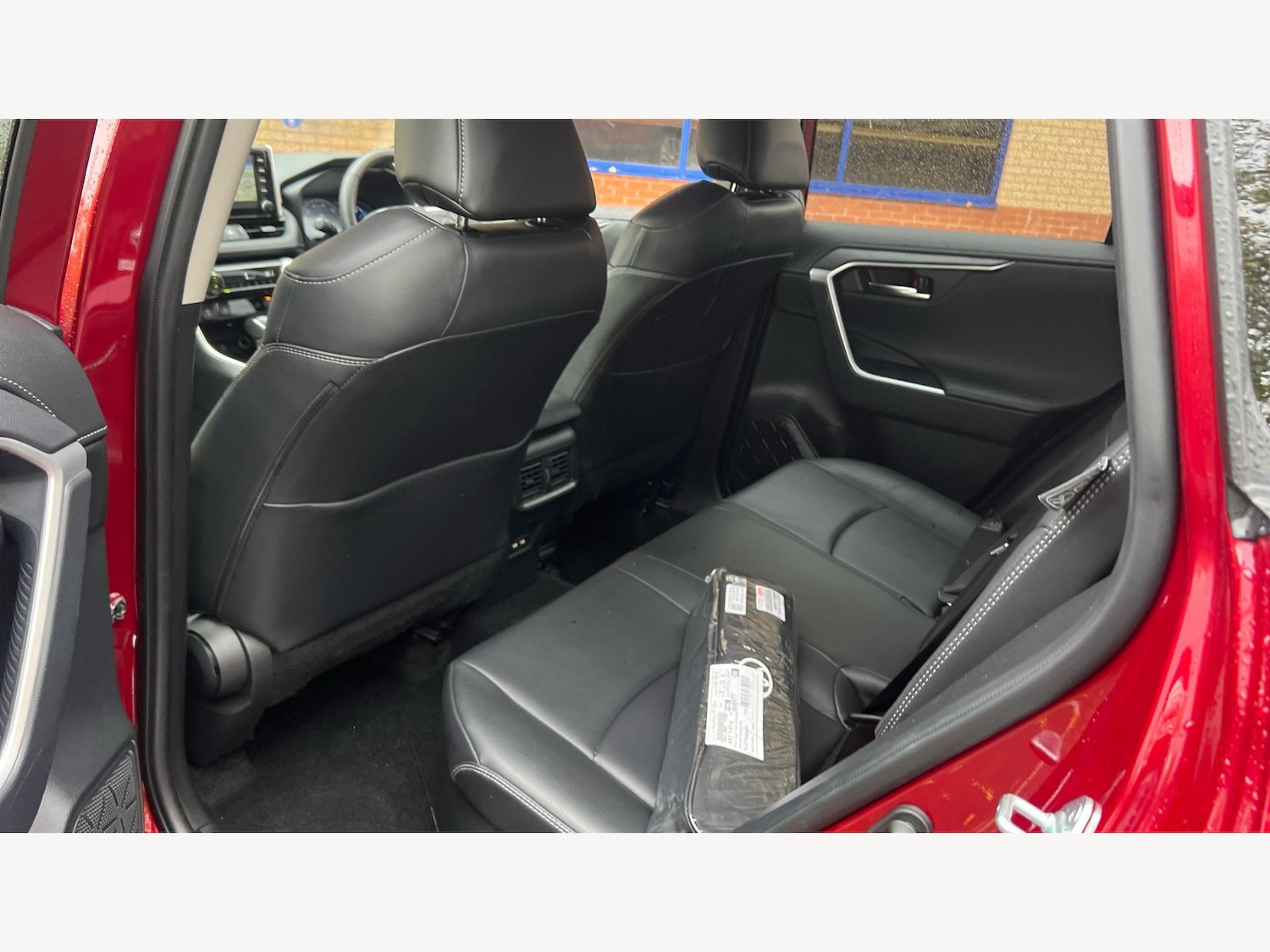 Used Toyota RAV4 2021 for sale - 76389410: Photo 15