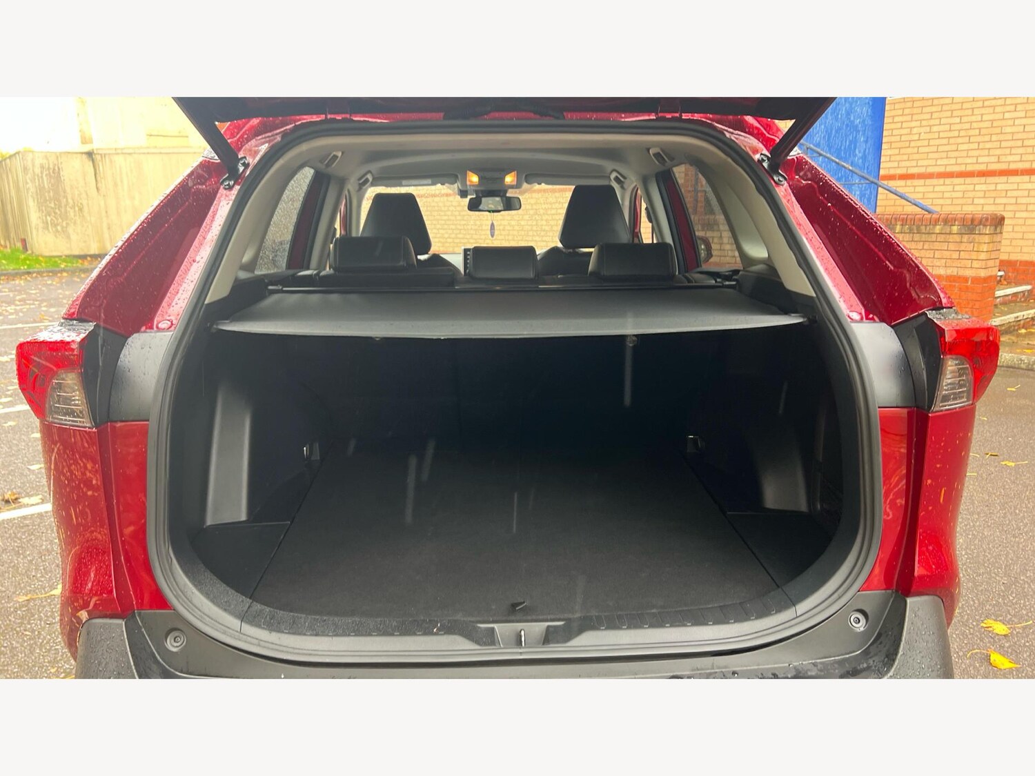 Used Toyota RAV4 2021 for sale - 76389410: Photo 16