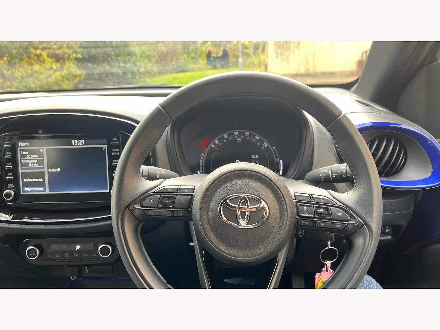 Used Toyota Aygo X 2023 for sale - 76753332: Photo 8