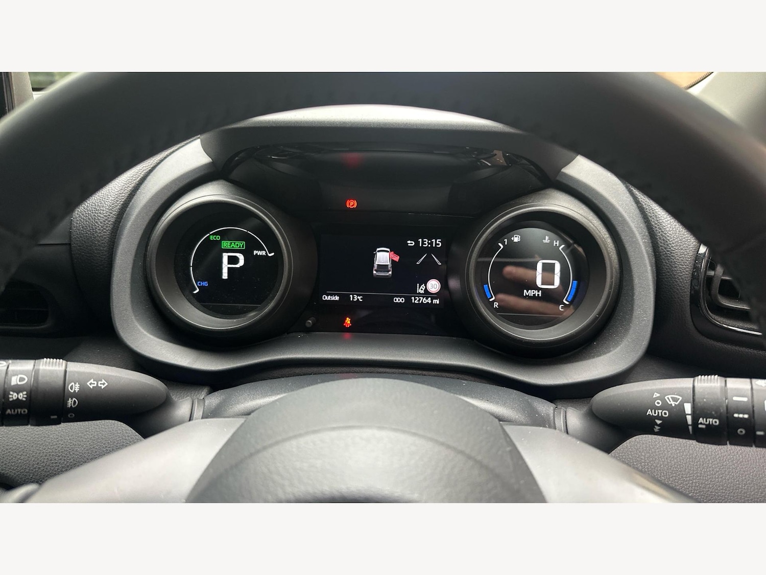 Used Toyota Yaris 2022 for sale - 76296080: Photo 11