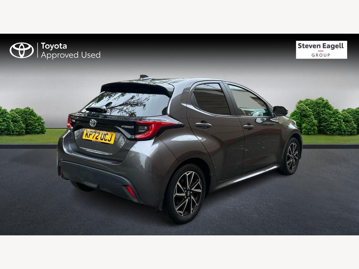 Used Toyota Yaris 2022 for sale - 76296080: Photo 2
