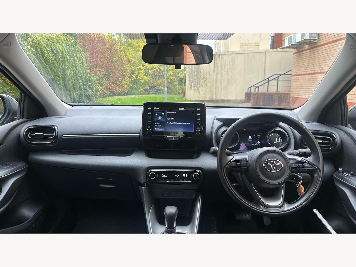 Used Toyota Yaris 2022 for sale - 76296080: Photo 7
