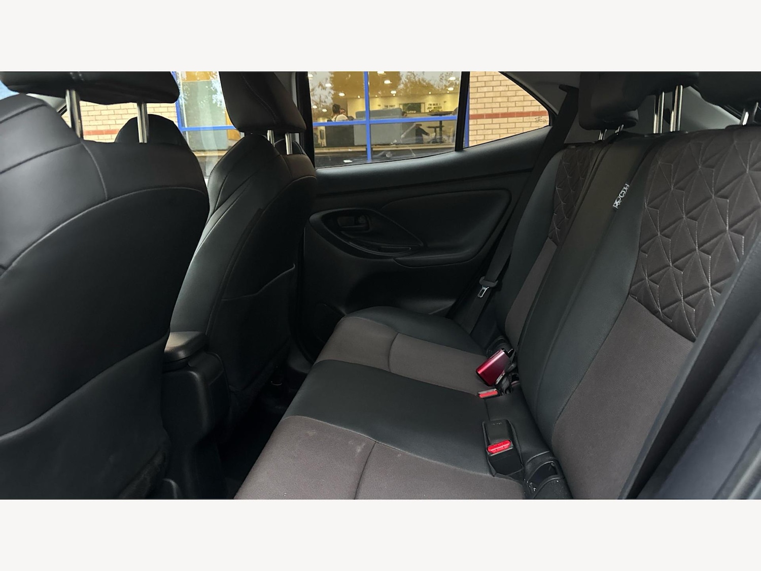 Used Toyota Yaris Cross 2023 for sale - 76440743: Photo 15