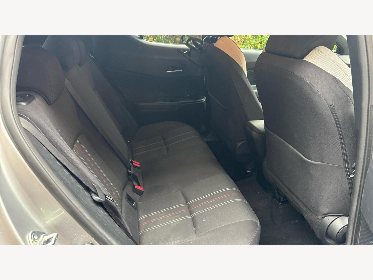 Used Toyota C-HR 2023 for sale - 76952703: Photo 14