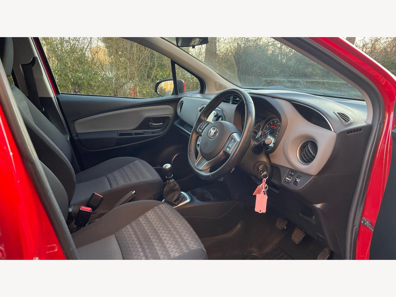 Used Toyota Yaris 2017 for sale - 77254587: Photo 13