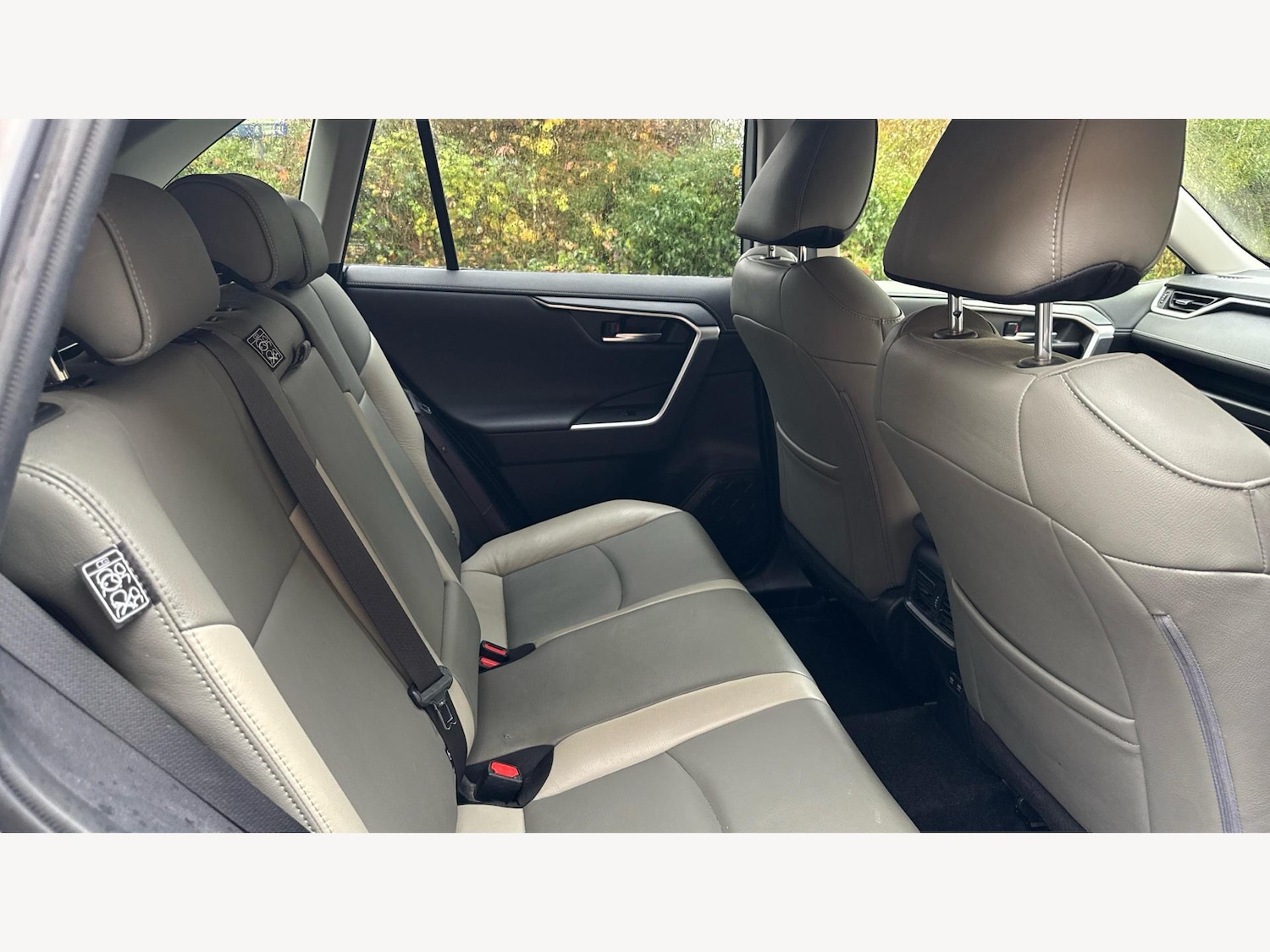 Used Toyota RAV4 2019 for sale - 76433187: Photo 14