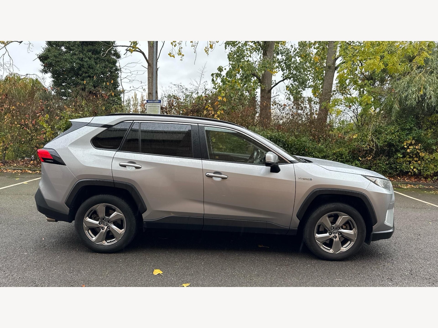 Used Toyota RAV4 2019 for sale - 76433187: Photo 18