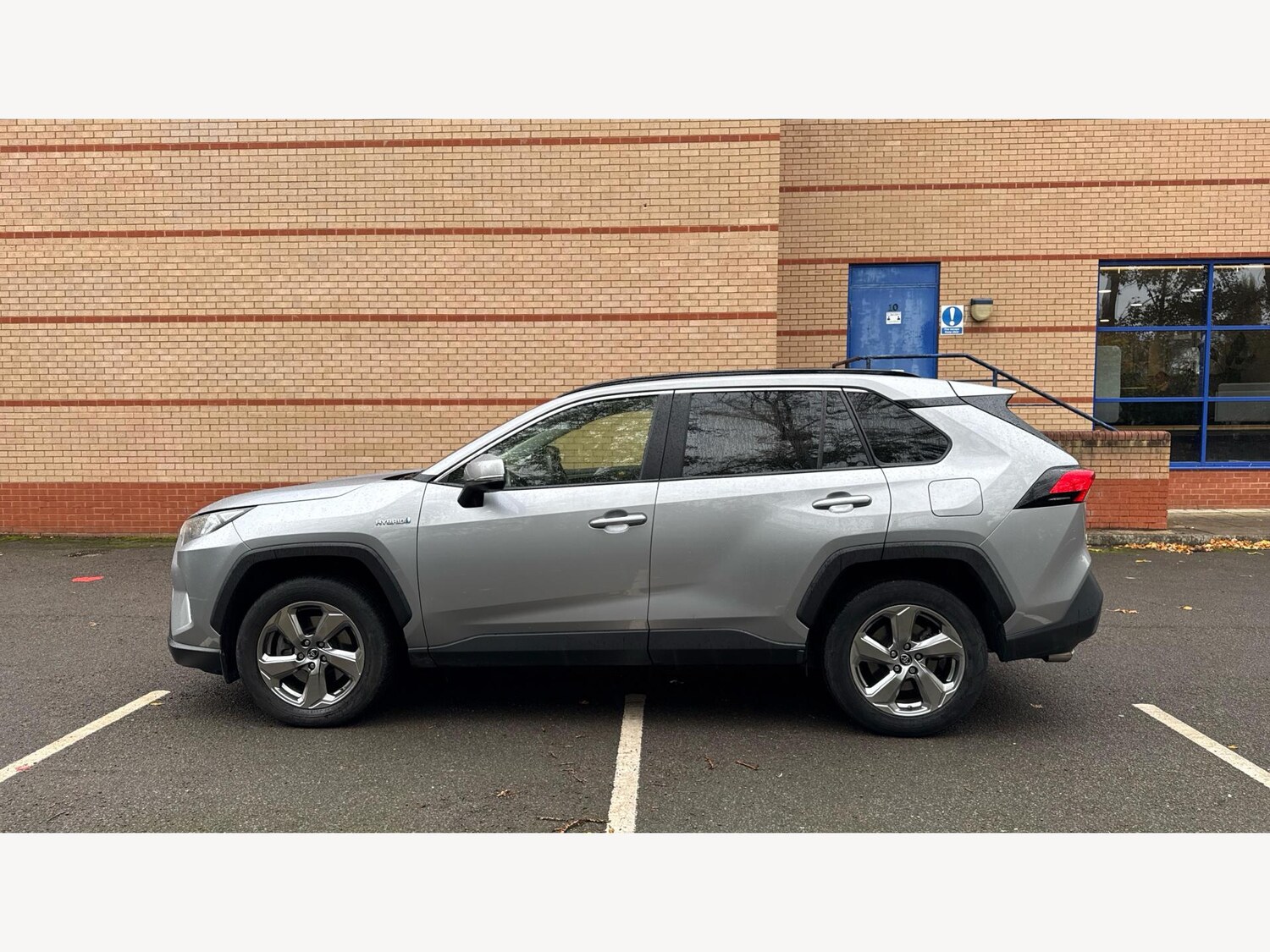 Used Toyota RAV4 2019 for sale - 76433187: Photo 19