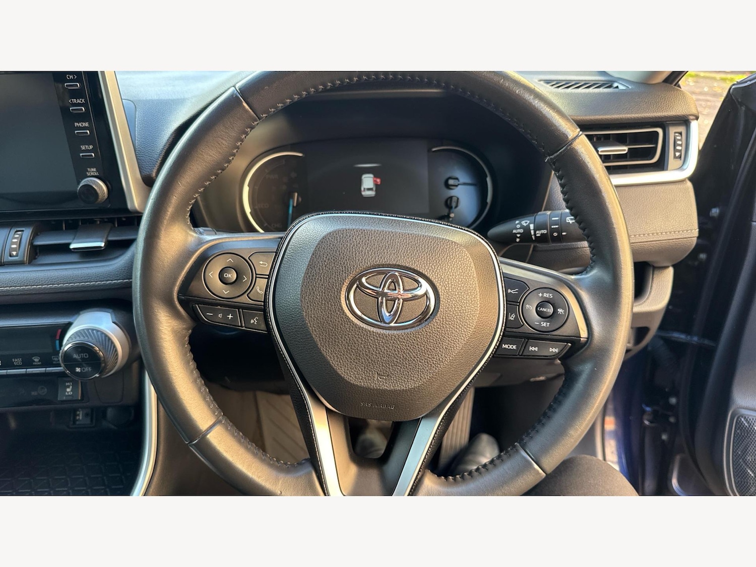 Used Toyota RAV4 2019 for sale - 76597187: Photo 10