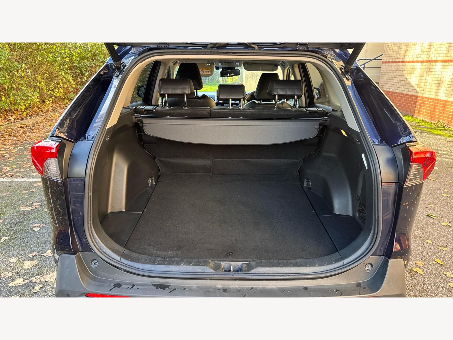 Used Toyota RAV4 2019 for sale - 76597187: Photo 16