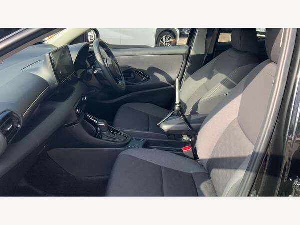 Used Toyota Yaris 2024 for sale - 76189938: Photo 12