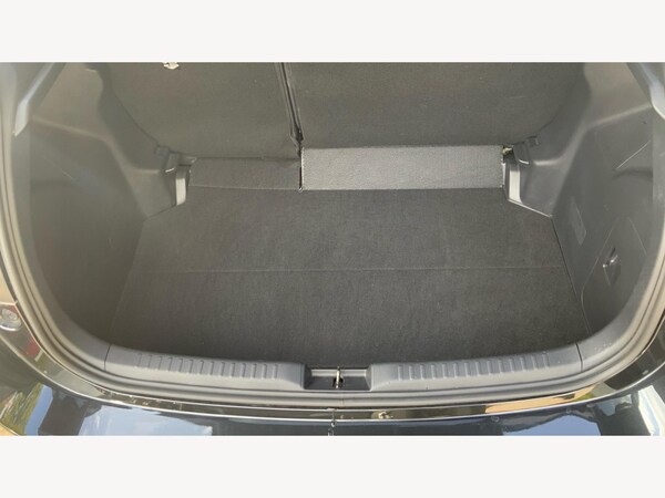 Used Toyota Yaris 2024 for sale - 76189938: Photo 16