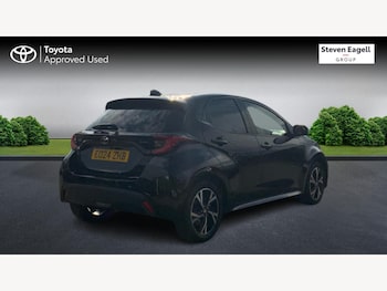 Used Toyota Yaris 2024 for sale - 76189938: Photo 2