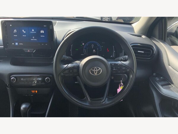 Used Toyota Yaris 2024 for sale - 76189938: Photo 8