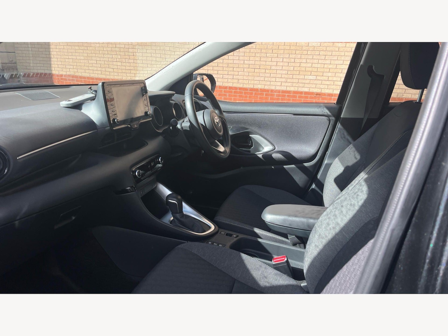 Used Toyota Yaris 2023 for sale - 78062829: Photo 12