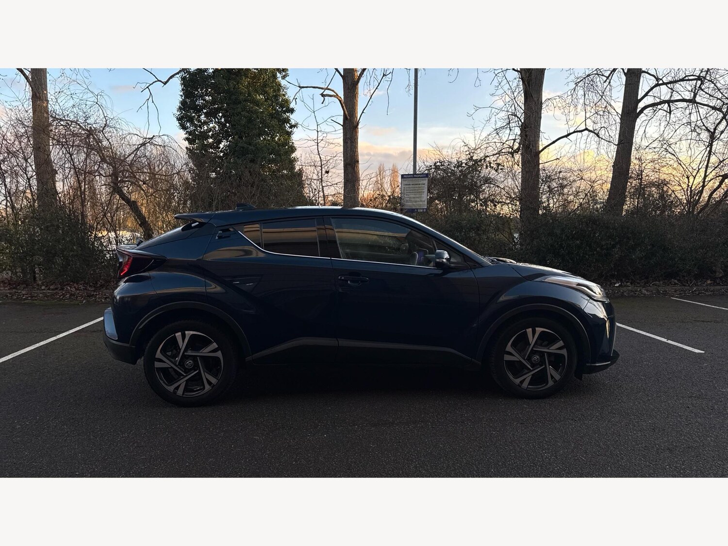 Used Toyota C-HR 2023 for sale - 77254060: Photo 18