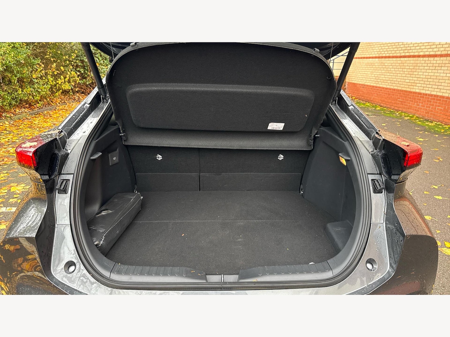 Used Toyota C-HR 2025 for sale - 77574760: Photo 16