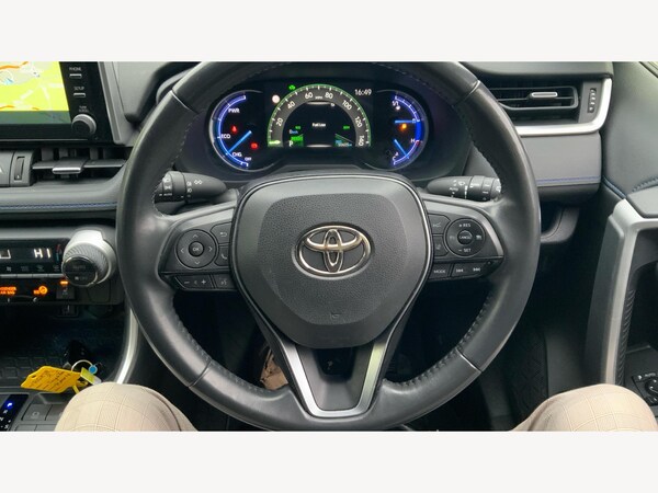 Used Toyota RAV4 2020 for sale - 76317942: Photo 10