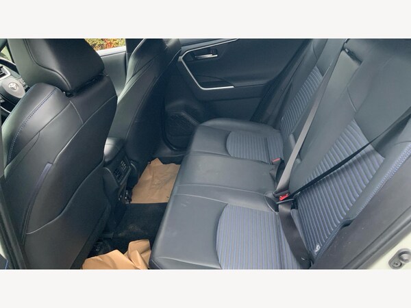 Used Toyota RAV4 2020 for sale - 76317942: Photo 15