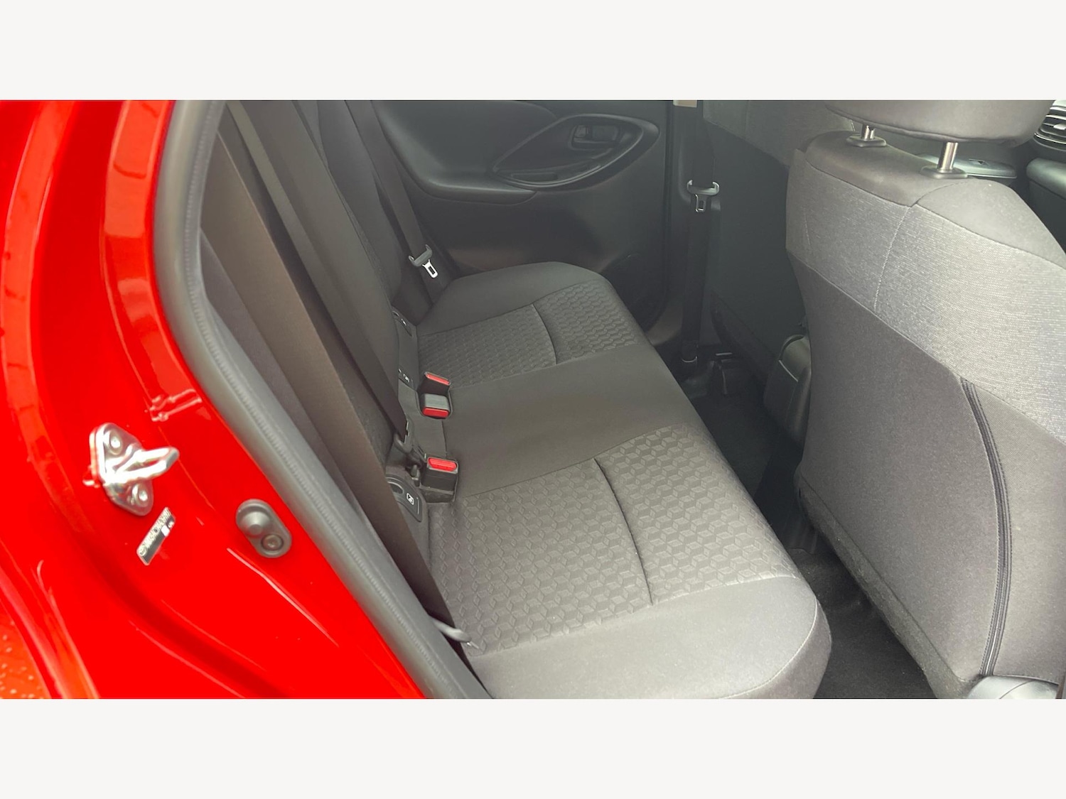 Used Toyota Yaris 2022 for sale - 76137589: Photo 14