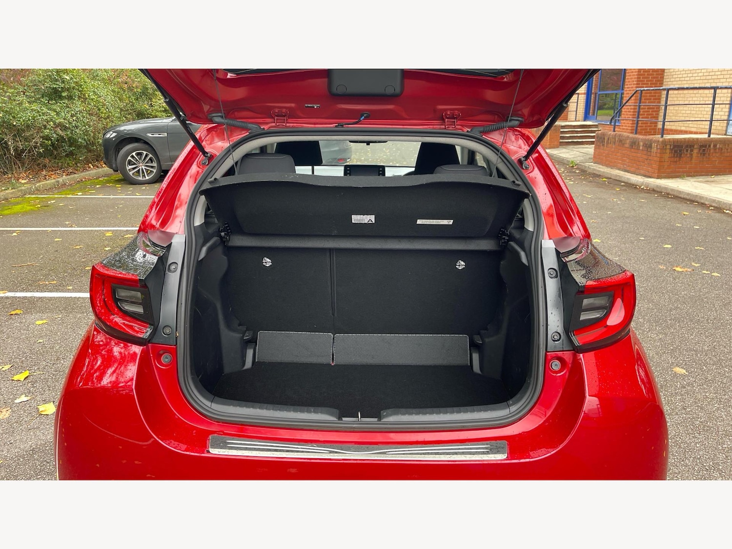 Used Toyota Yaris 2022 for sale - 76137589: Photo 16