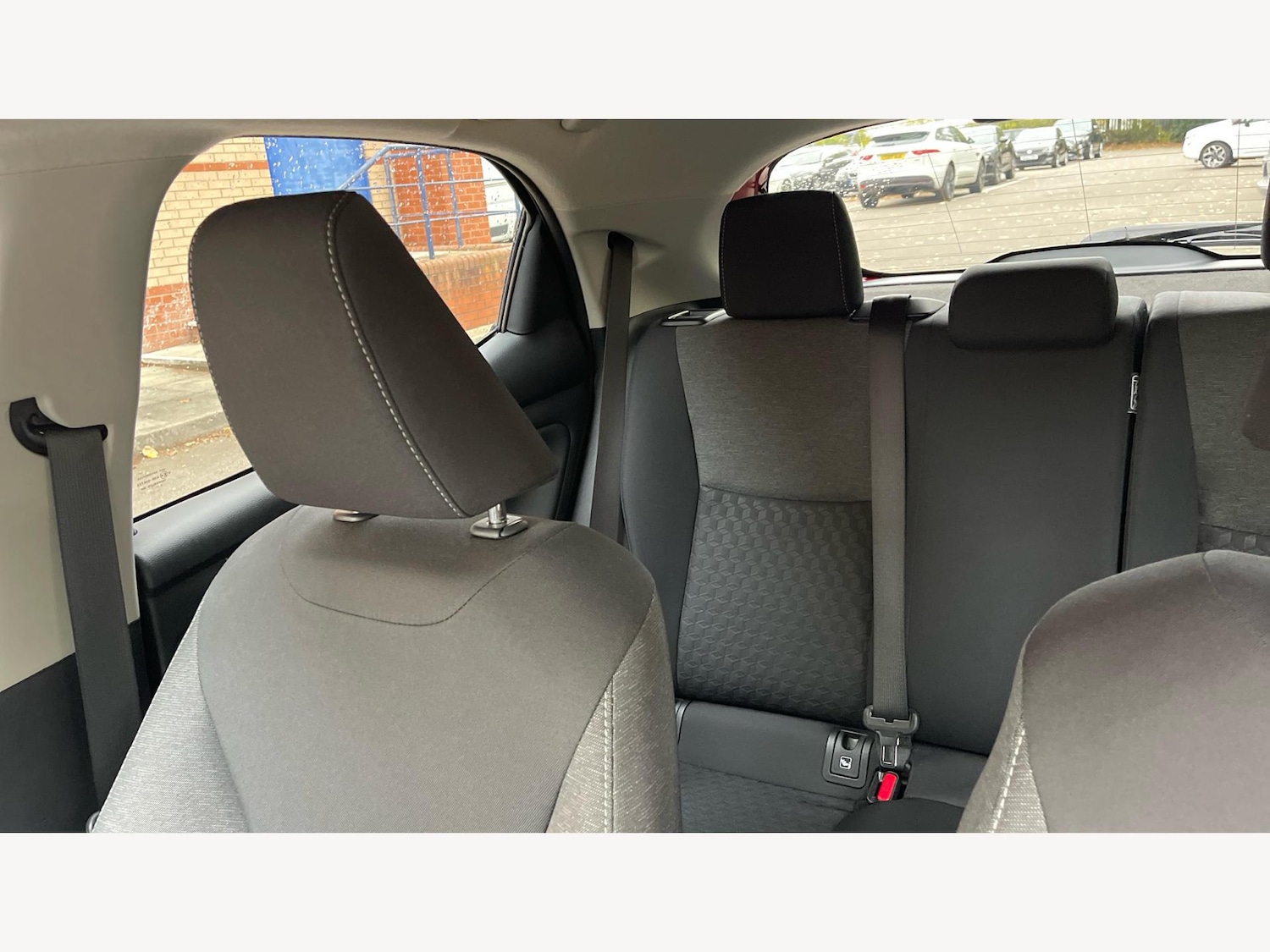 Used Toyota Yaris 2022 for sale - 76137589: Photo 22