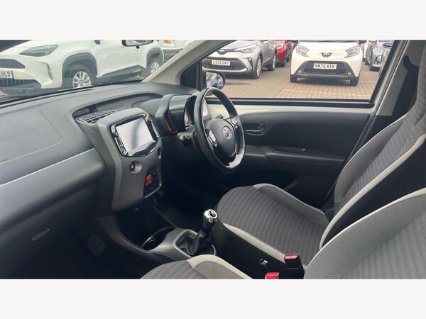 Used Toyota AYGO 2019 for sale - 76189839: Photo 12