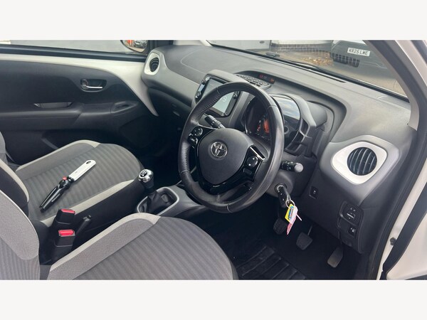 Used Toyota AYGO 2019 for sale - 76189839: Photo 13