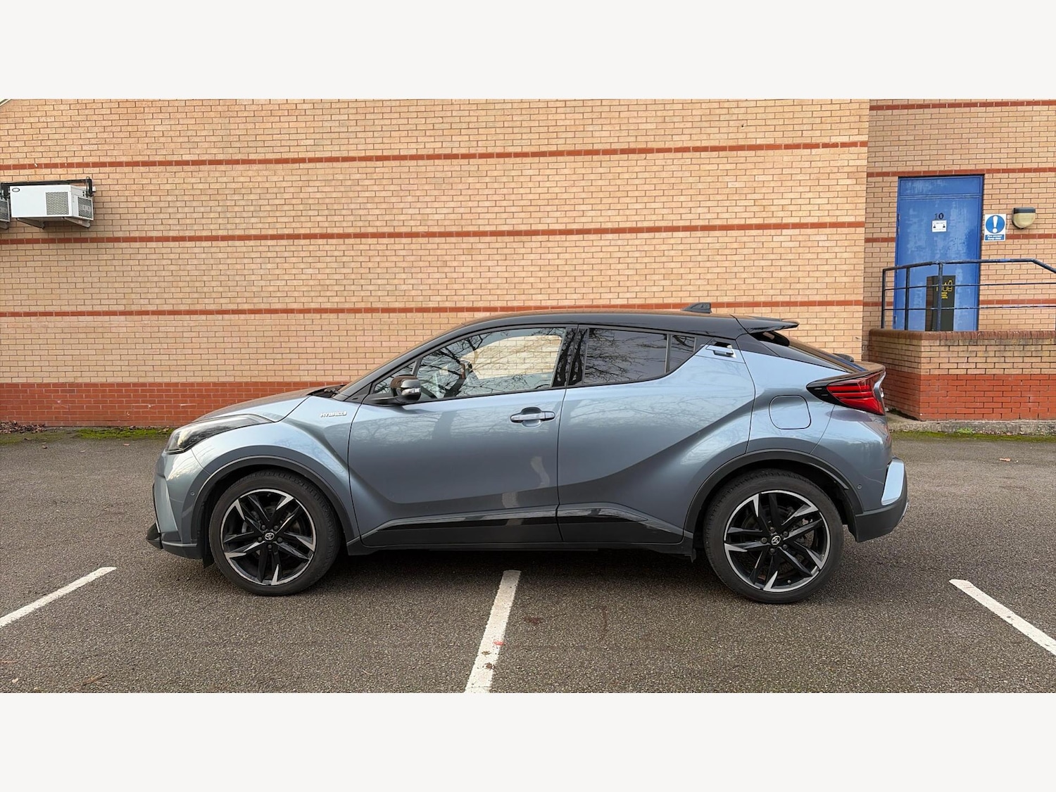 Used Toyota C-HR for sale - 77598567: Photo 19